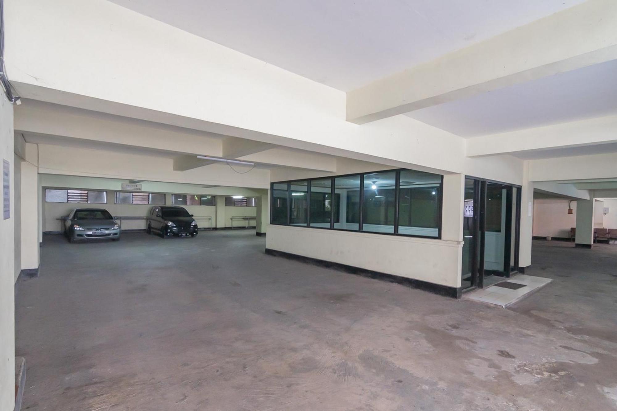 Hotel Reddoorz Near Citimall 2*
