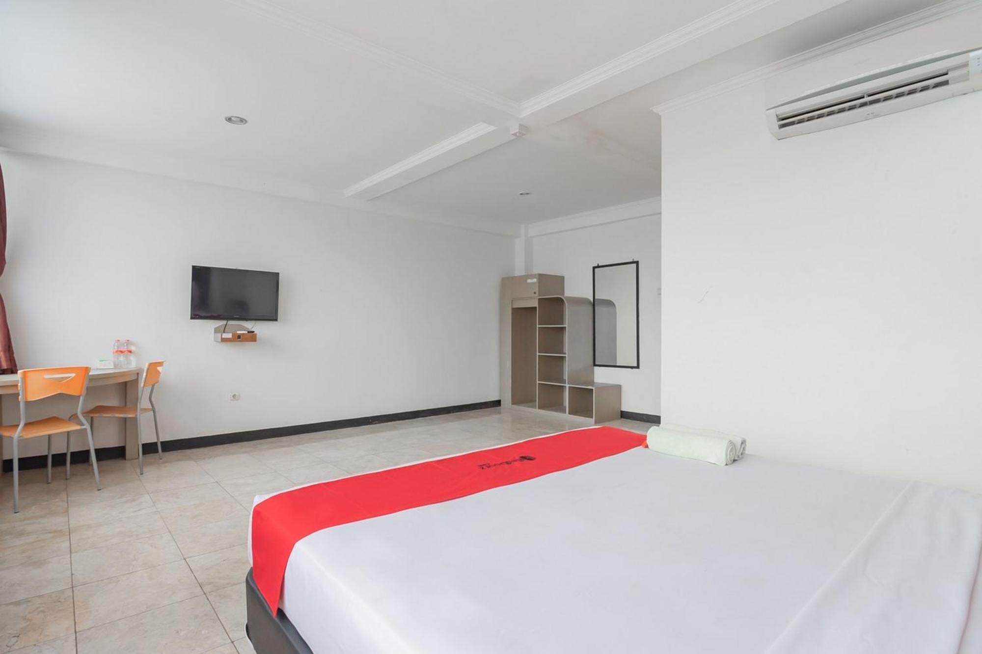 Reddoorz Near Citimall Hotel